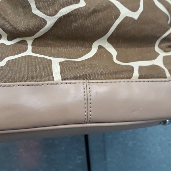 Sephora Giraffe Animal Print Canvas Tote Bag - Picture 6 of 16